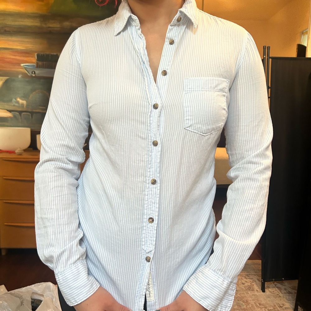 H&M Light Blue and Pink Striped Shirt - Picture 3 of 5